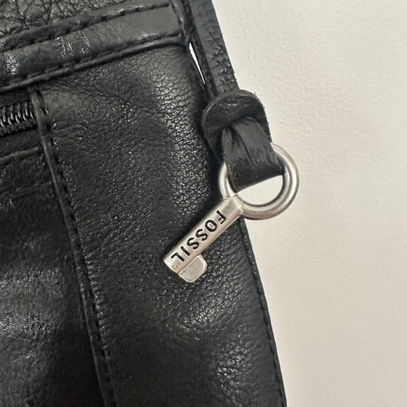 Fossil Shoulder Bag Black Patchwork Leather Boho Y2K 2000 Adjustable Strap Purse - Picture 5 of 12